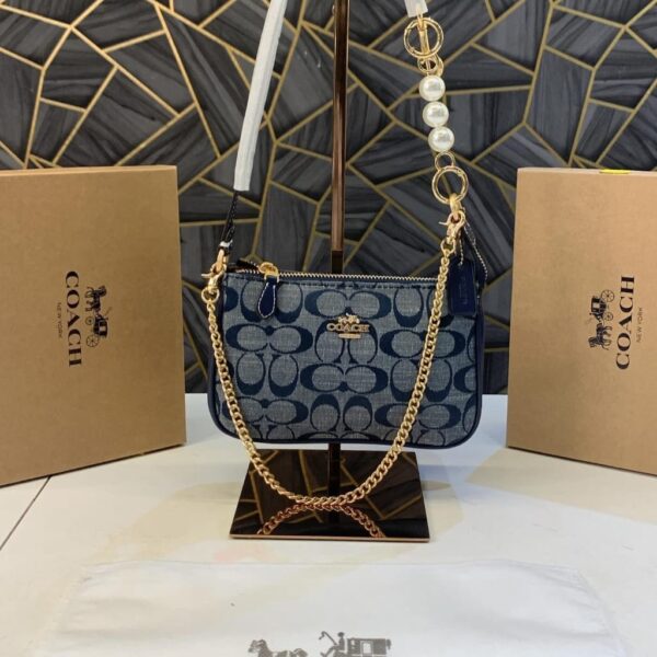 Coach_Classy_Flowe_Patch_Sling_Bag