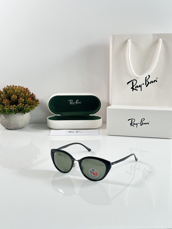 1000143023.jpg Rayban WMNS 4250 Black Green - Image 1