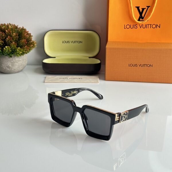 Louis_Vuitton_0993_Gold_Black