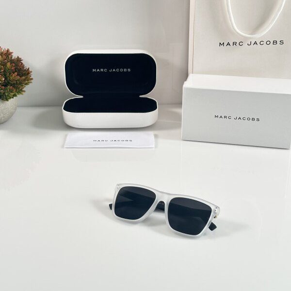 Marc Jacobs 6000 Ice Black