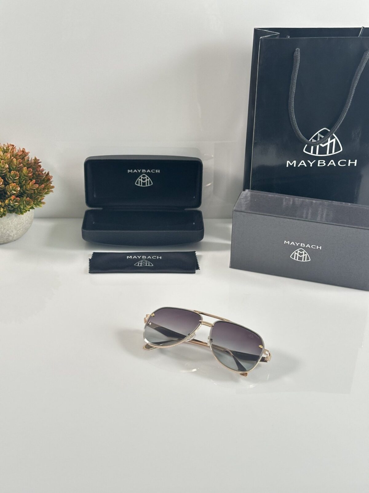 Maybach 8108 Gold Green - Image 2