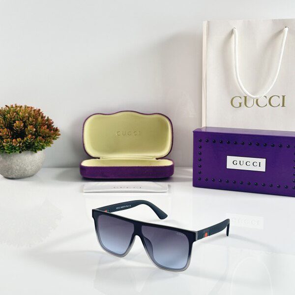 Gucci_106_Black_Blue_DC