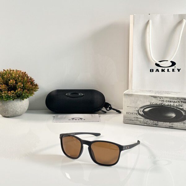 Oakley_22035_Brown