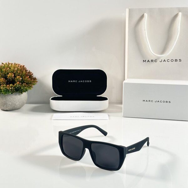 Marc Jacobs 6801 Black