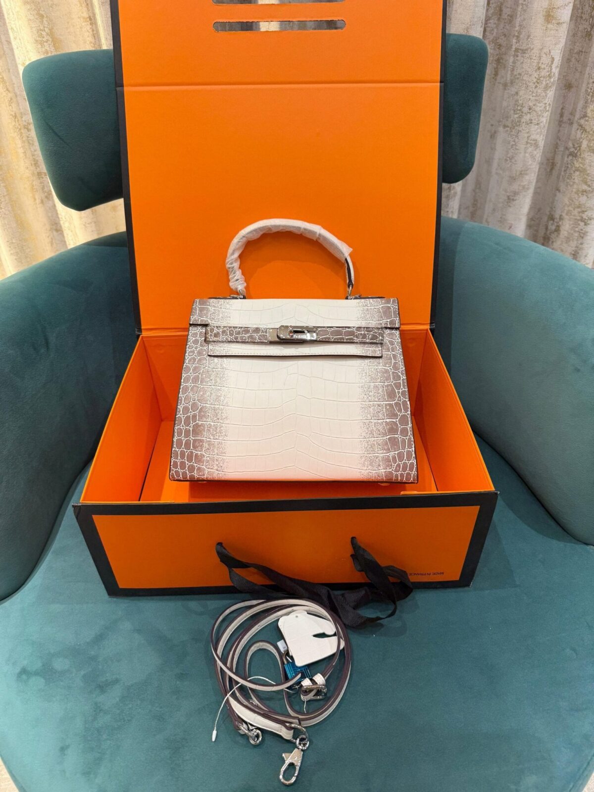 Hermes Blanc Crocodile Niloticus Himalaya Encrusted Birkin Bag - Image 2