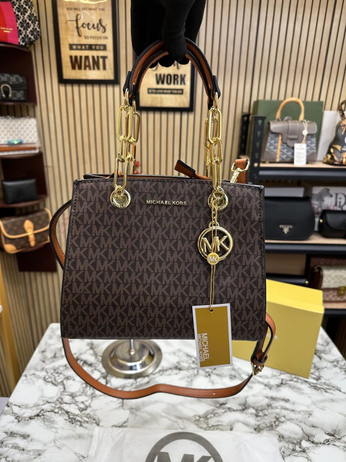 MICHAEL KORS ACRON CYNTHIA HANDBAG - Image 2