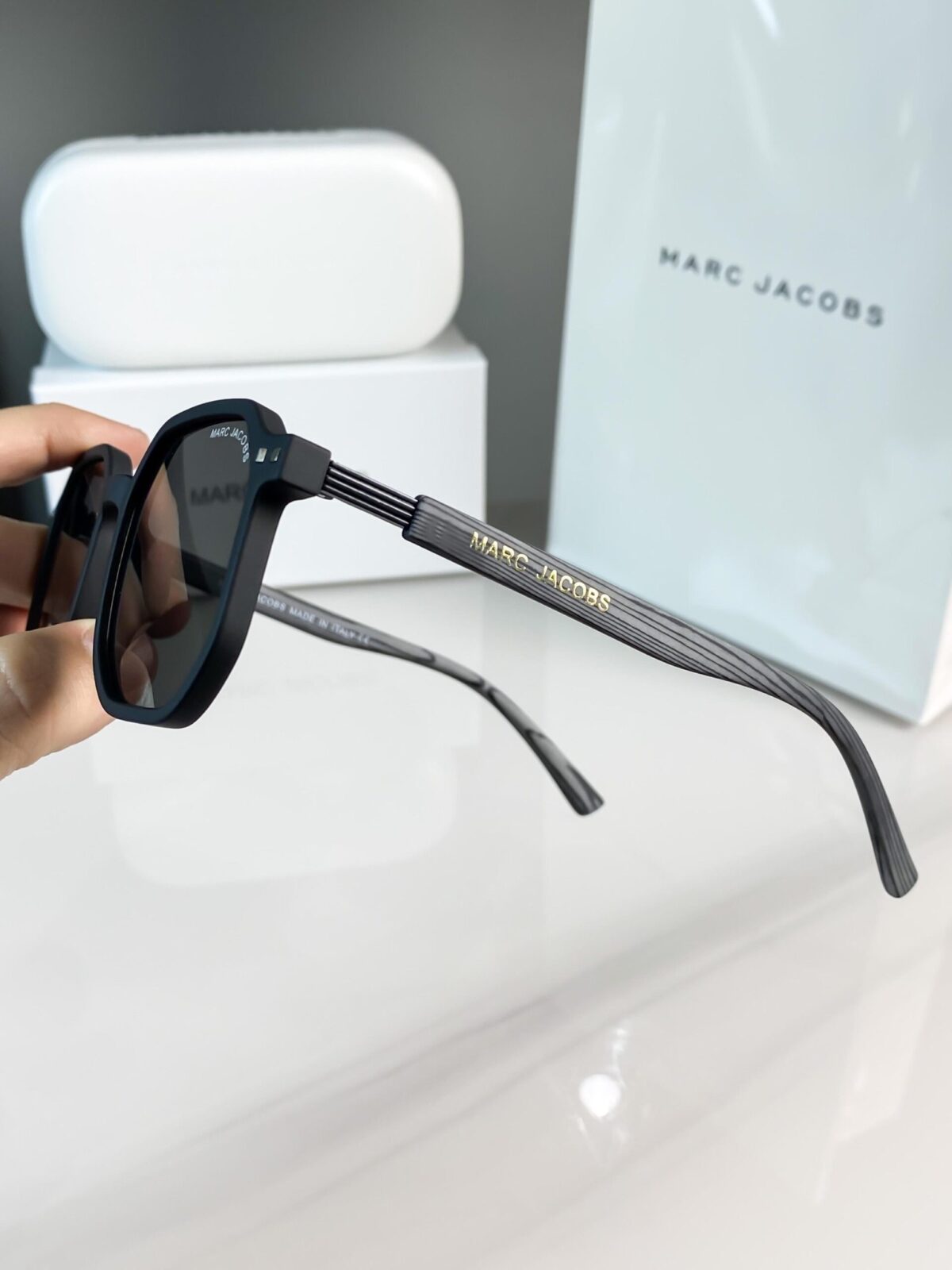 MARC JACOBS GREY BLACK 300 😍🔥 - Image 4