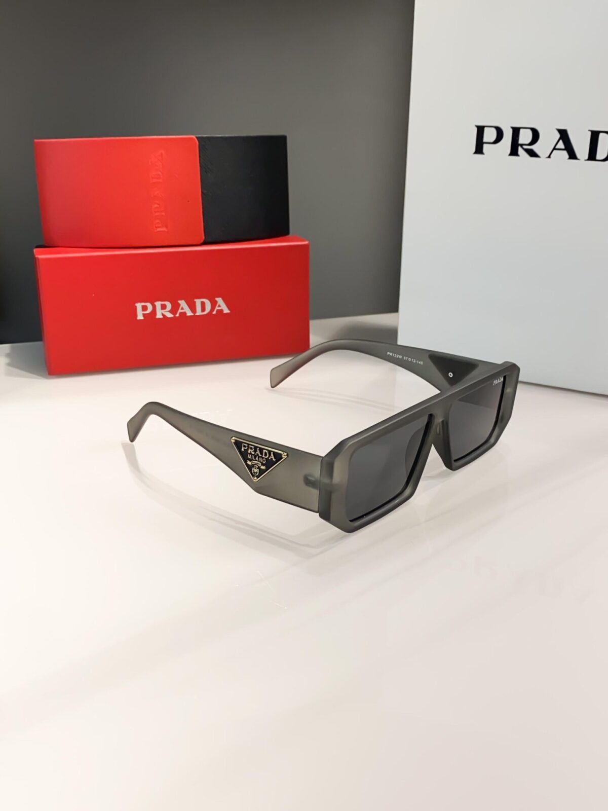 Prada - Image 2