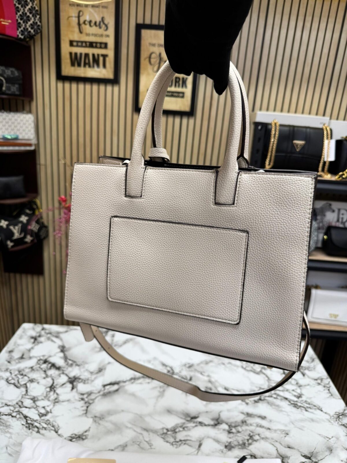 BURBERRY FRANSIS PREMIUM TOTE BAG WITH DUST BAG ✔️🤩* - Image 4