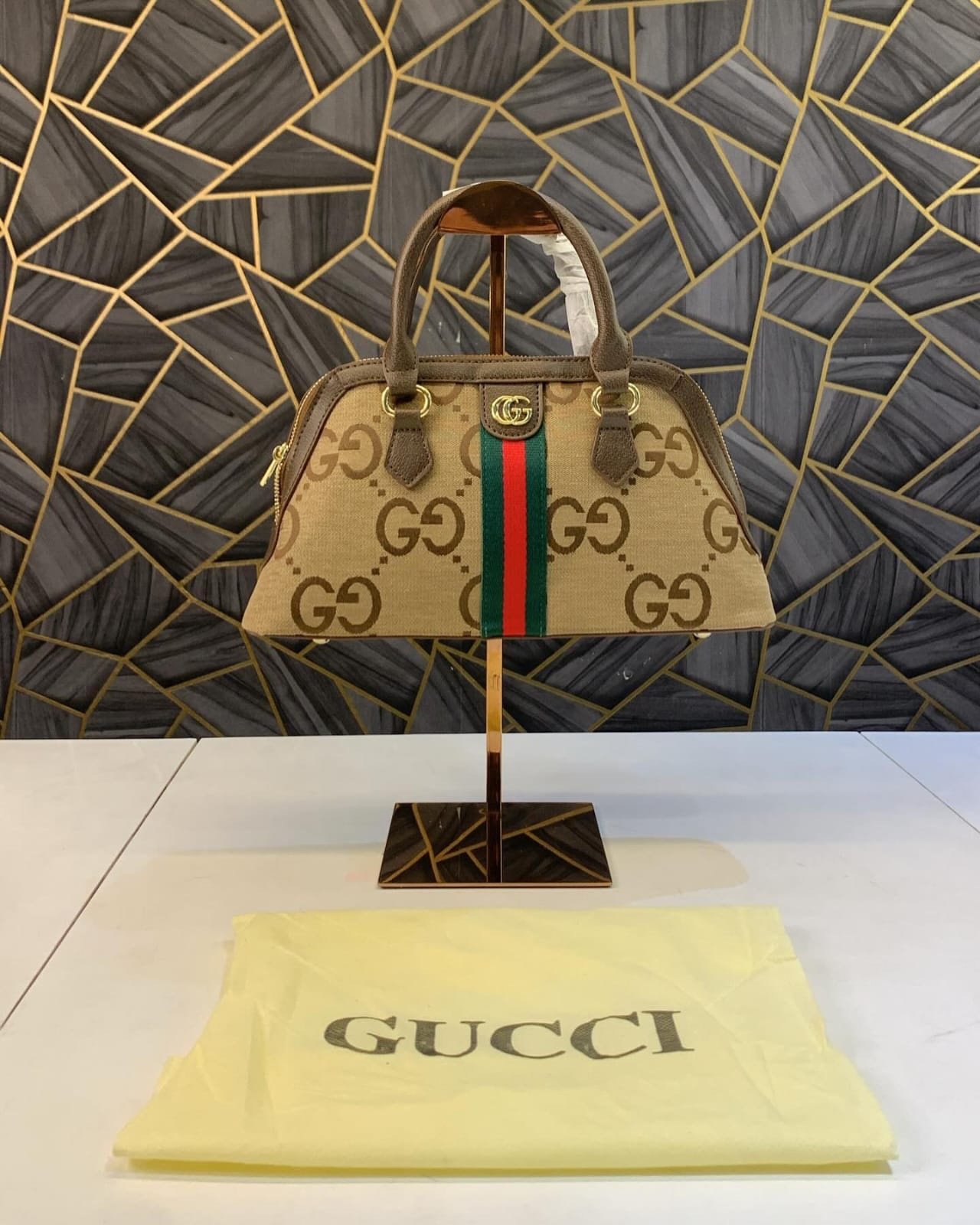 254d5345-f955-4954-95a3-12639972bd31.jpeg GUCCI Alma bb bubblegram - Image 1