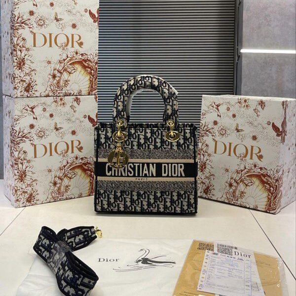 Christian_DIOR_LADY_BAG