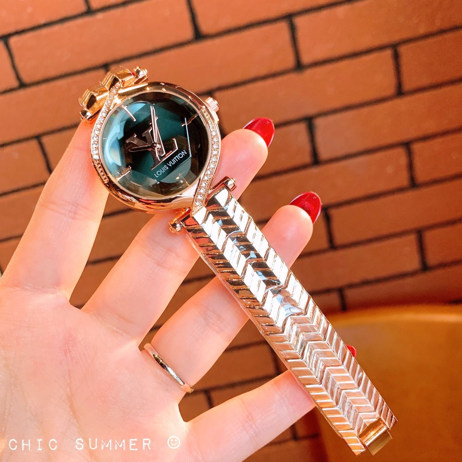 3669ca9d-f2db-4605-99d7-63699cafed9c.jpeg Louis Vuitton - Image 1