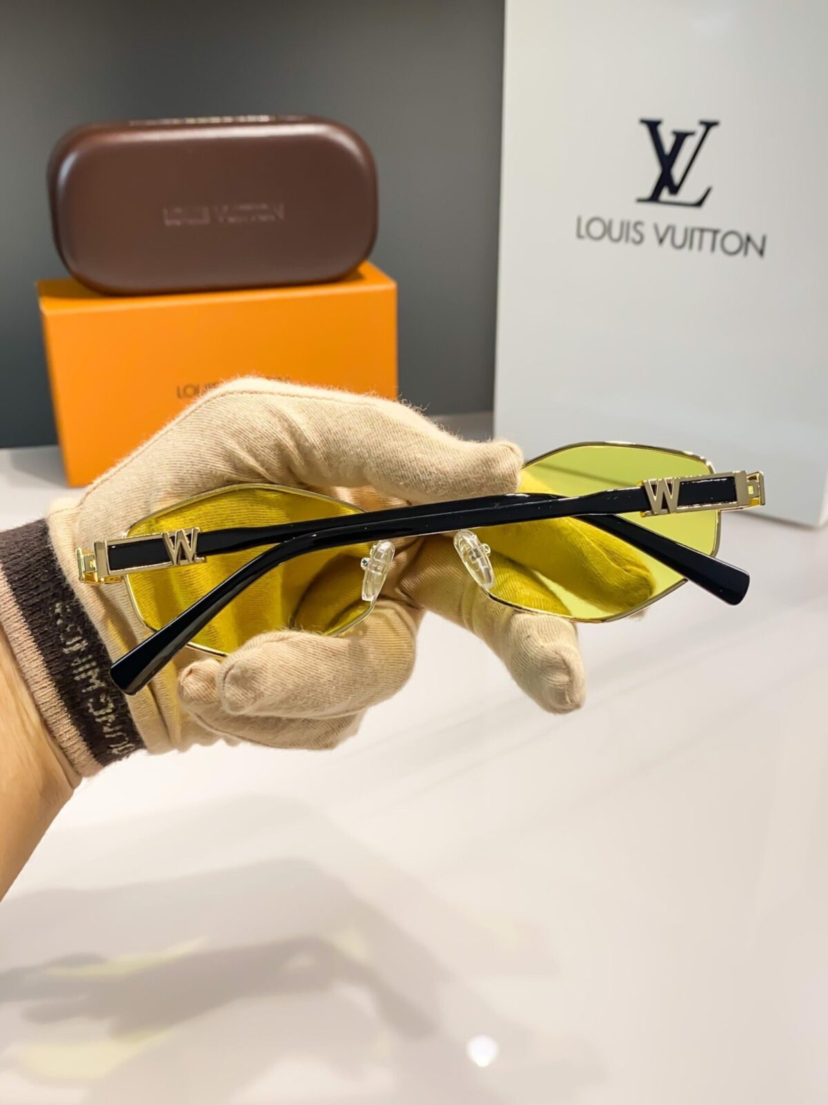 Louis Vuitton yellow - Image 4