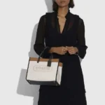 Coach Field Tote Bag With OG & Dust Bag & Shoulder Strap*🤍🍒 - Image 4