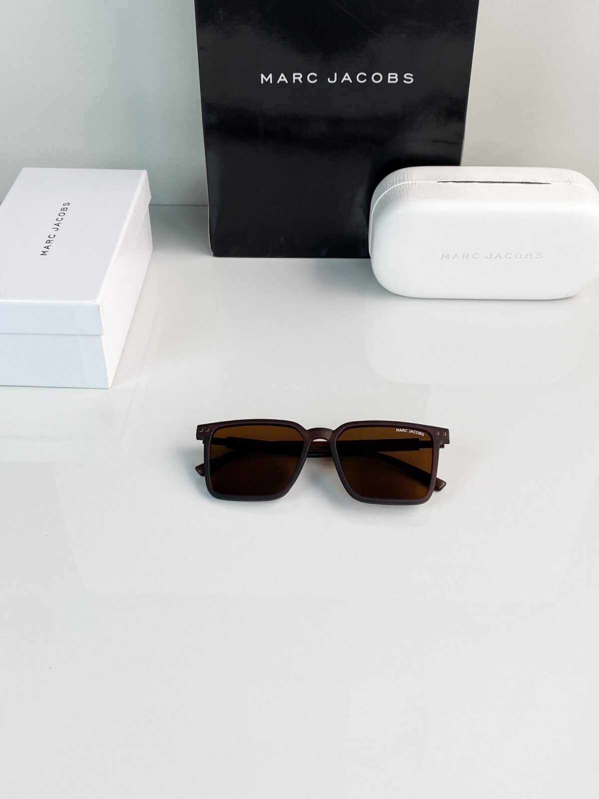 Marc Jacobs Full Brown - Image 8