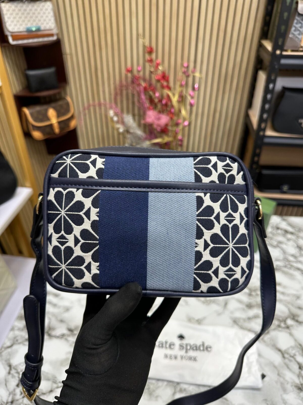 KATE SPADE FLOWER JACQUARD STRIPS MULTI COLOUR CROSSBODY BAG - Image 6