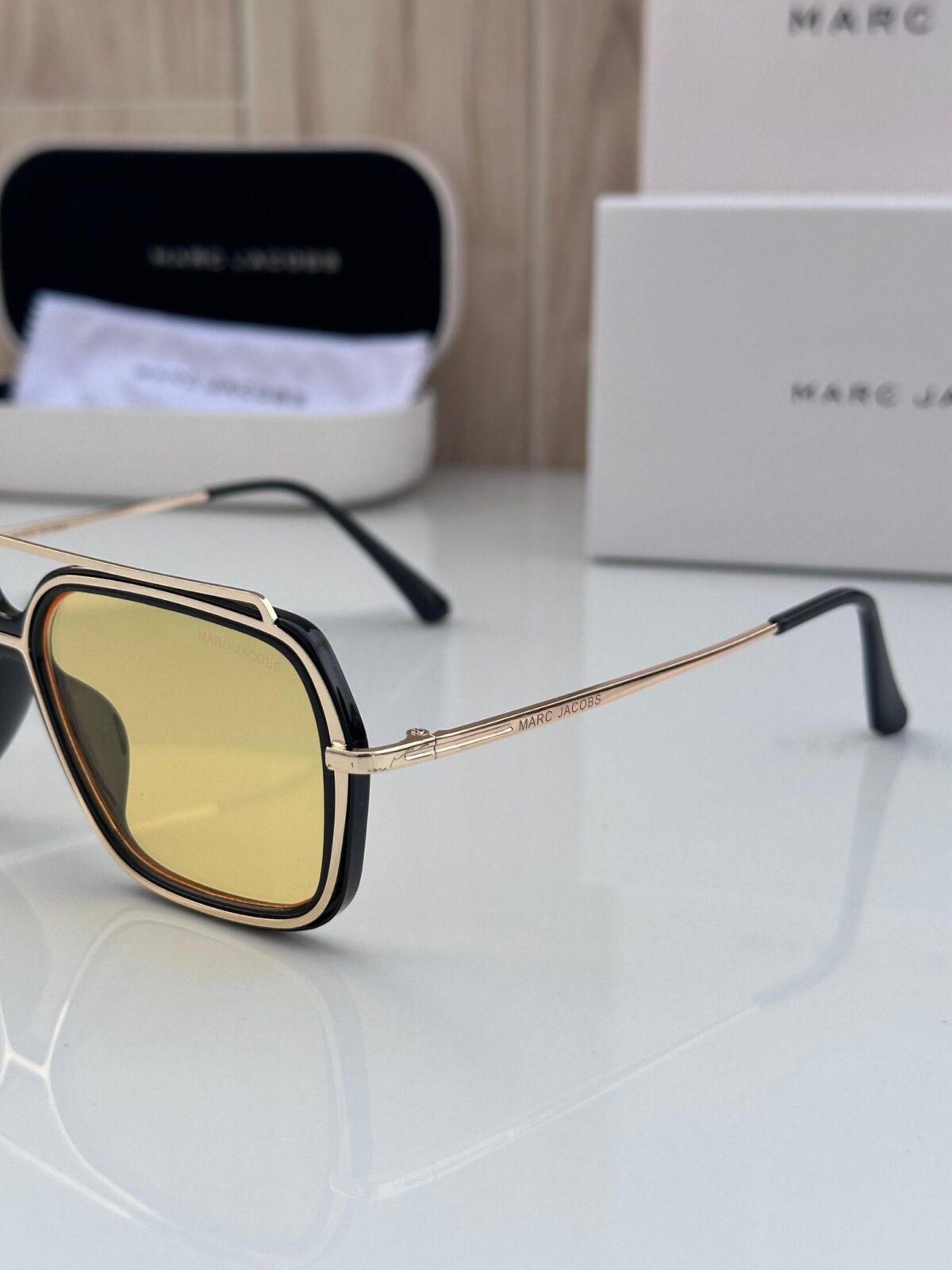 Marc Jacobs - Image 4