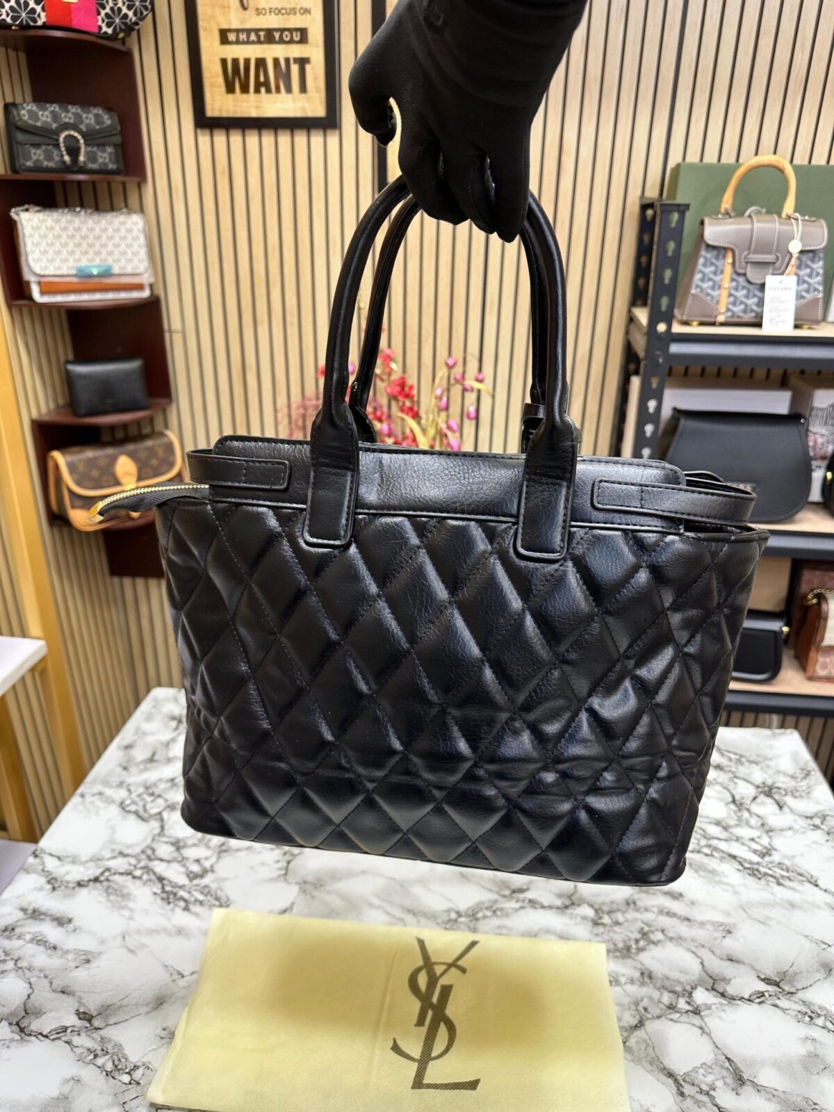 YSL SAINT LAURENT CLASSIC TOTE BAG - Image 4