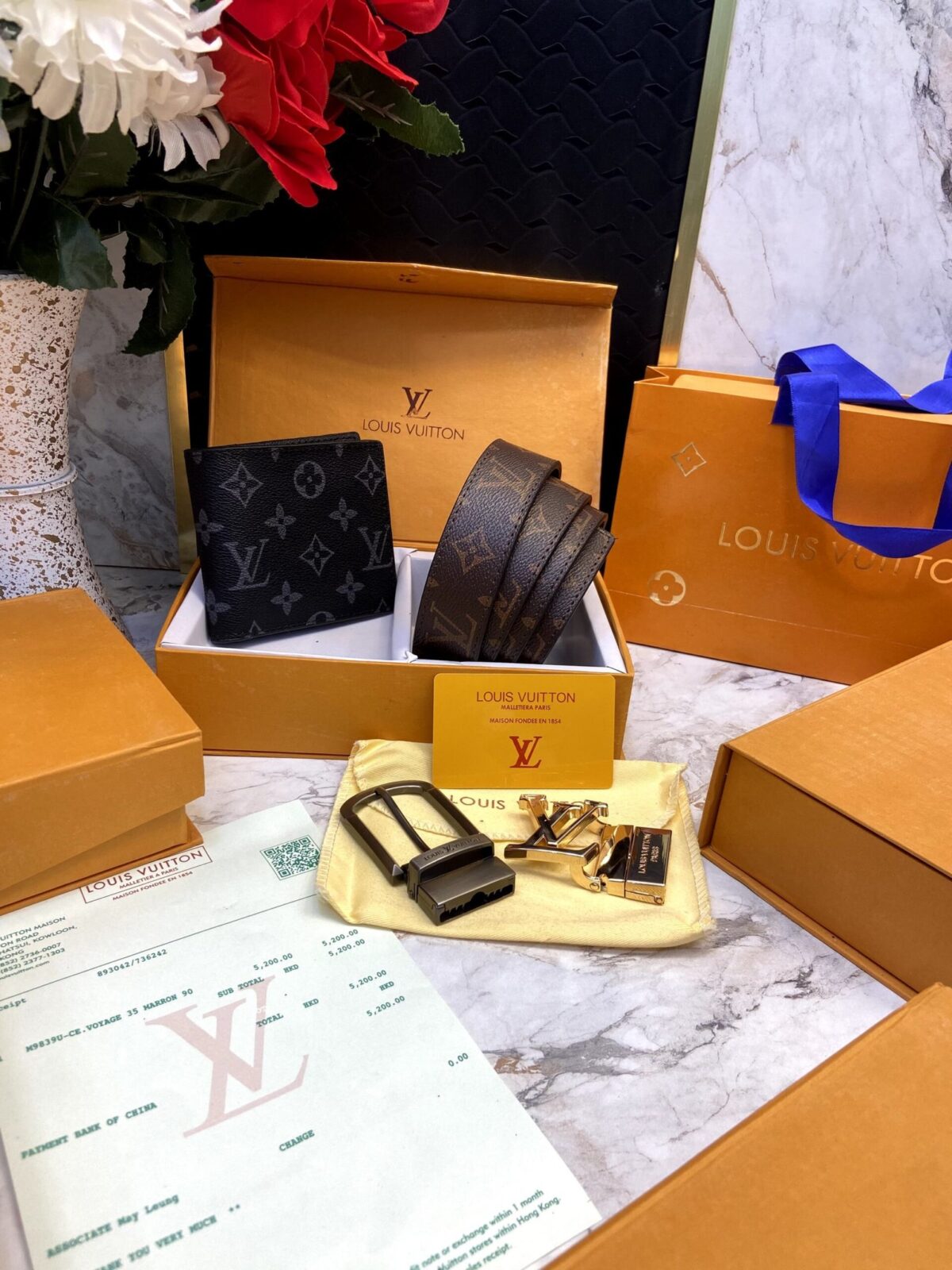 Louis Vuitton Premium  2 Buckle Belt & wallet Combo - Image 2