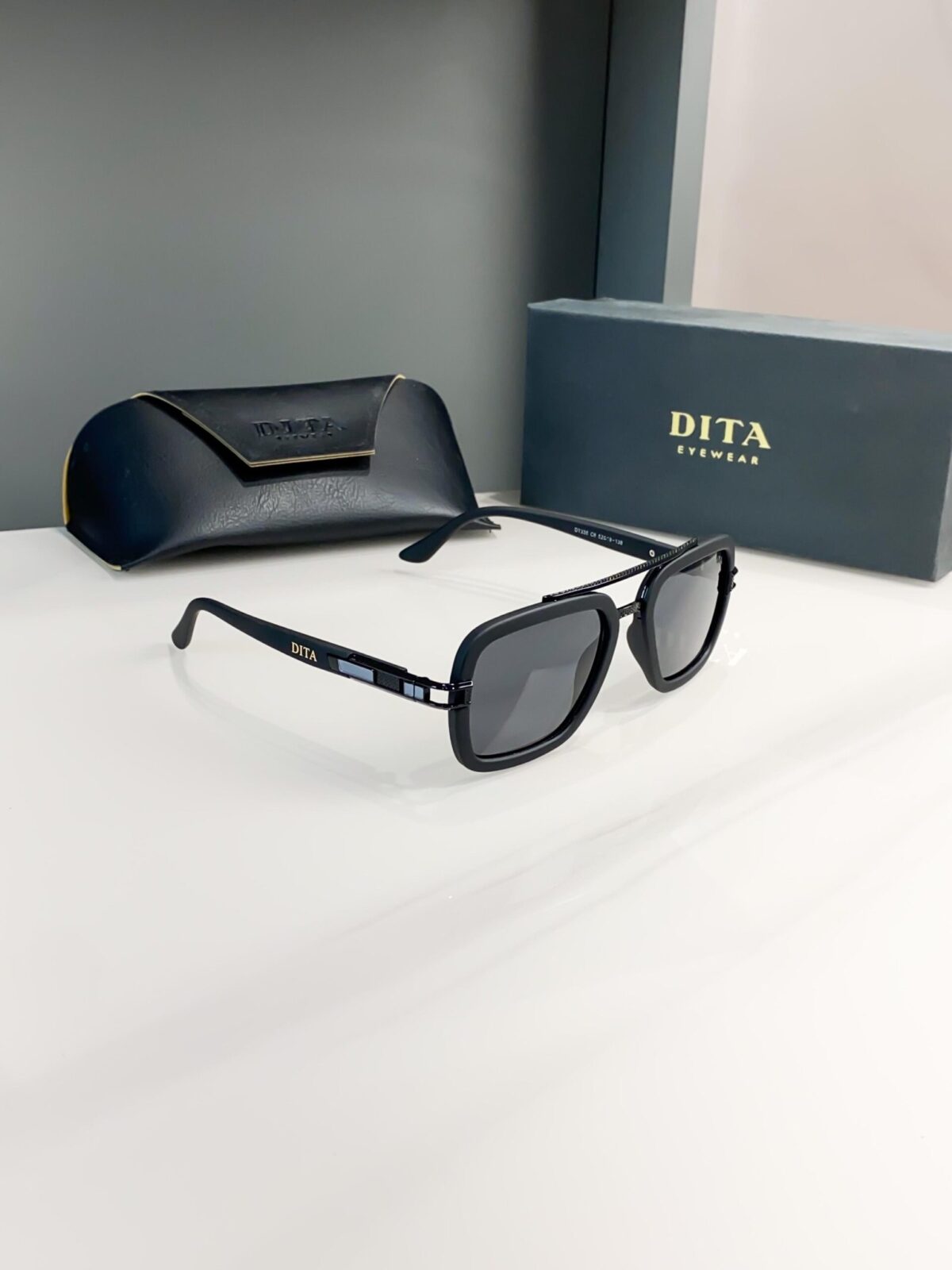 Dita Full Black - Image 2