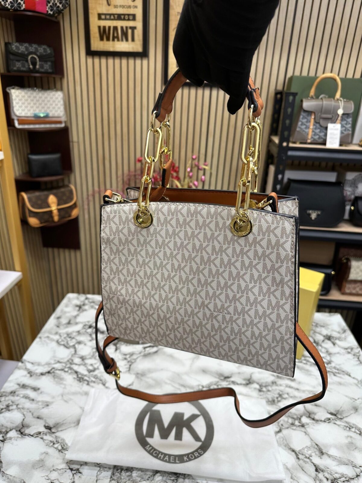 MICHAEL KORS ACRON CYNTHIA HANDBAG - Image 5