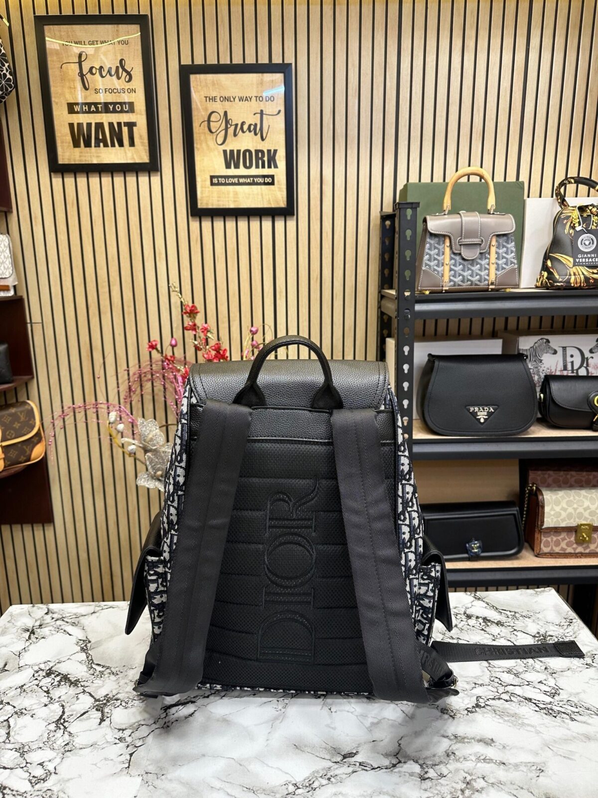 CHRISTIAN DIOR PREMIUM BAGPACK✔️🖤 - Image 3