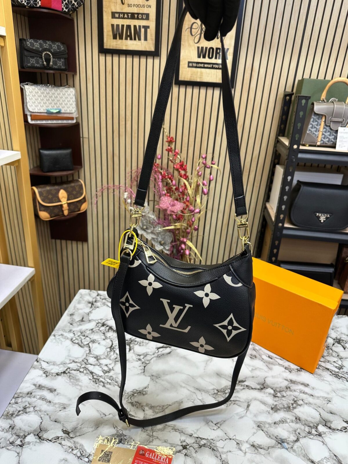 LOUIS VUITTON BICOLOR MONOGRAM EMPREINTE - Image 3
