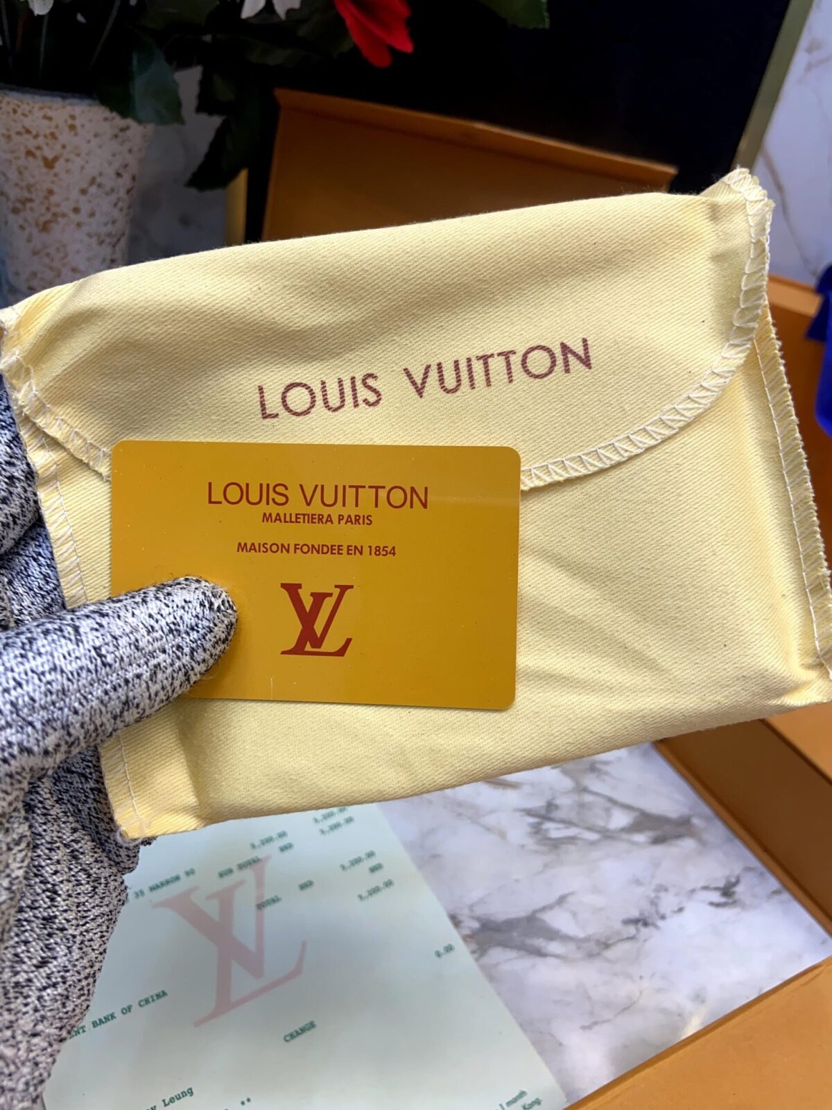 Louis Vuitton Premium  2 Buckle Belt & wallet Combo - Image 6