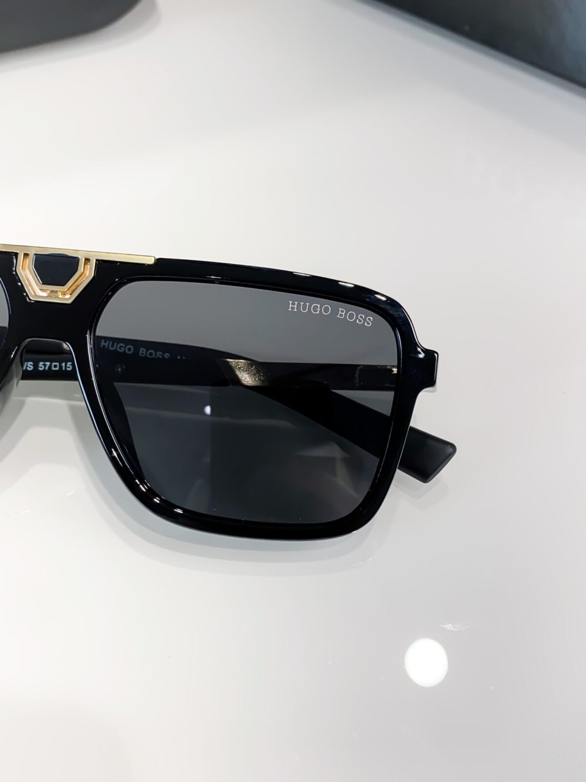 HUGO BOSS GOLD BLACK 038S - Image 6