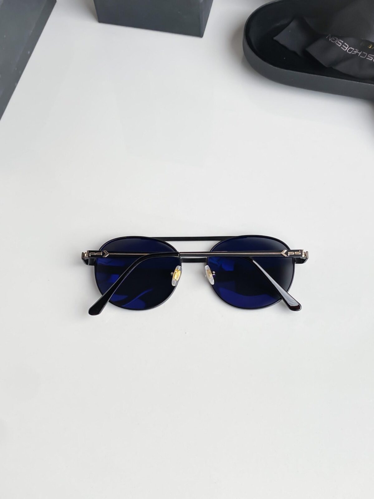 Porsche Black - Image 9