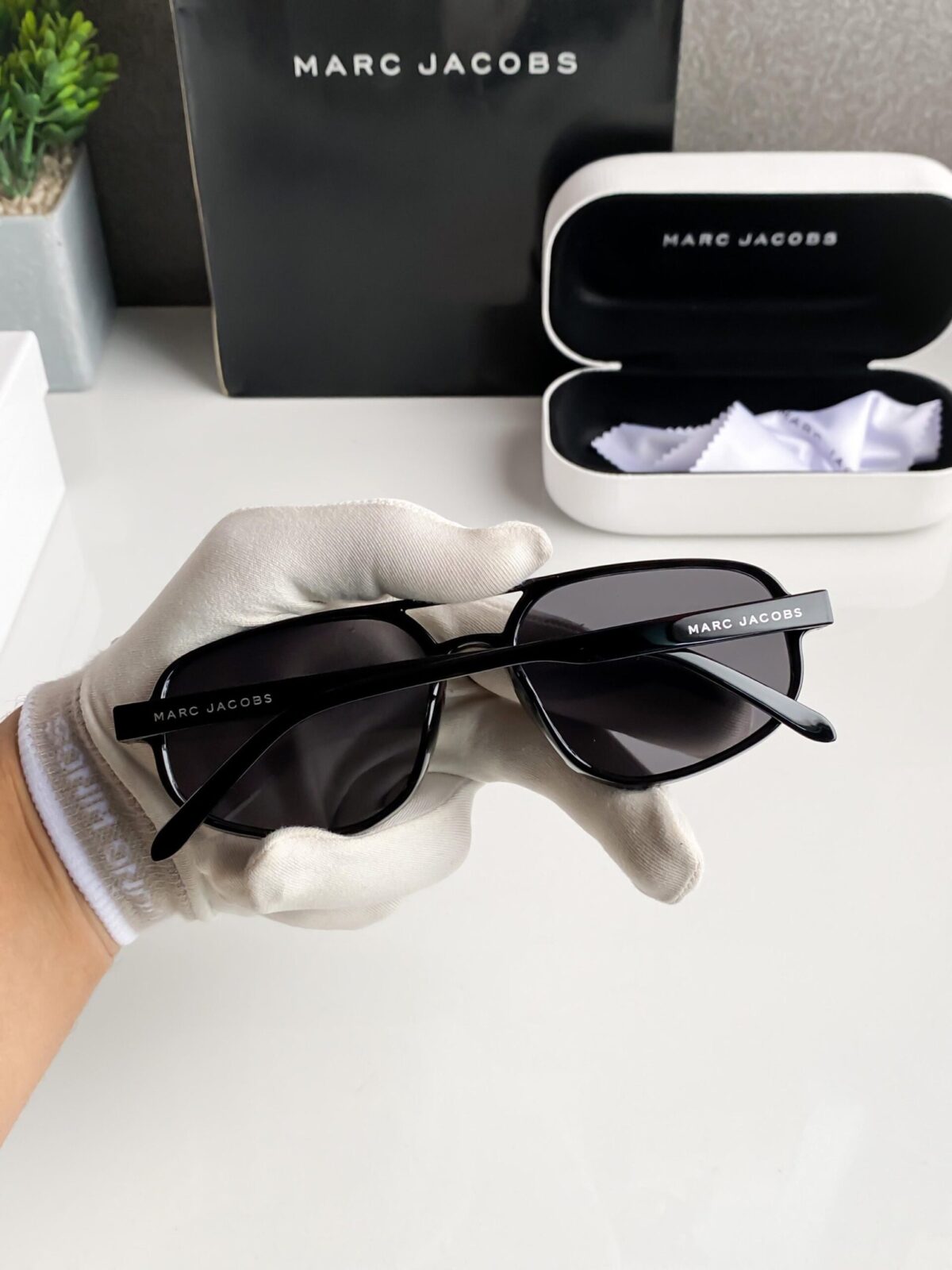 Marc Jacobs - Image 3