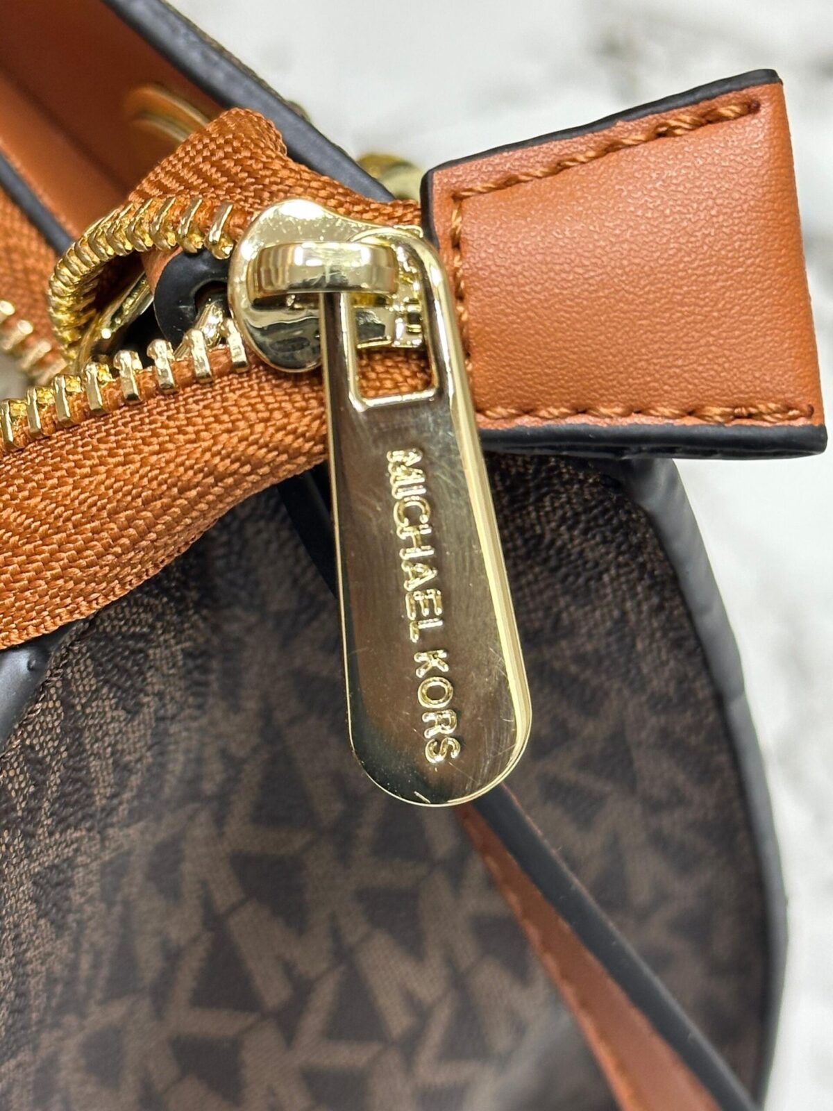 MICHAEL KORS ACRON CYNTHIA HANDBAG - Image 7