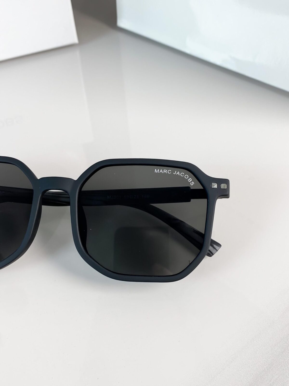 MARC JACOBS GREY BLACK 300 😍🔥 - Image 8