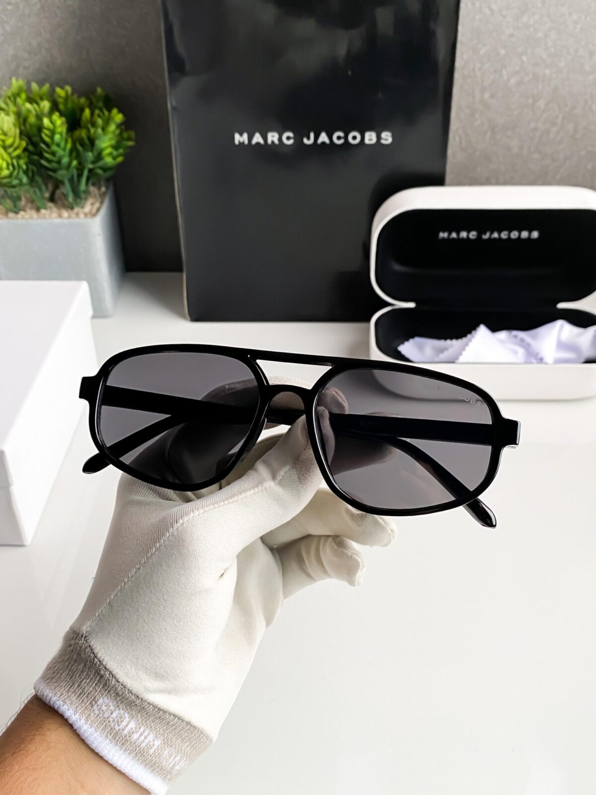 Marc Jacobs - Image 9