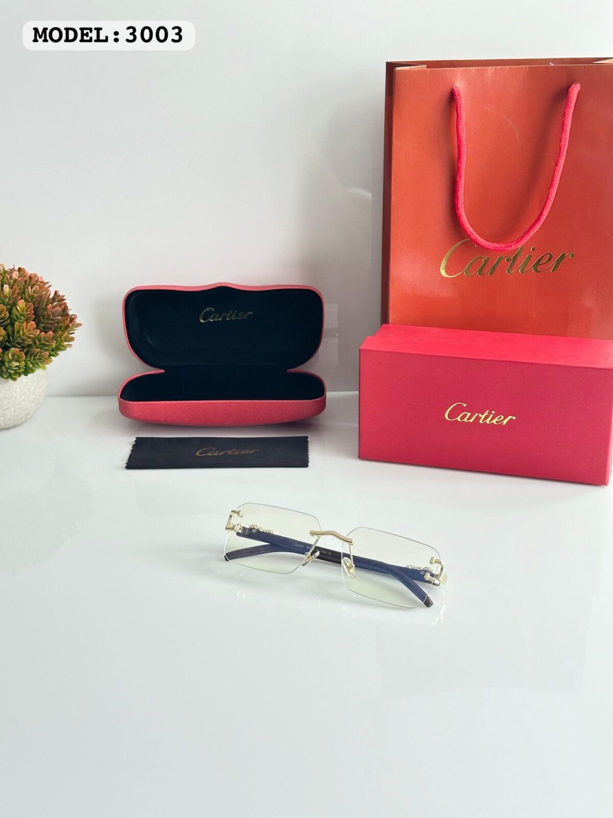 Cartier Gold Frame - Image 3