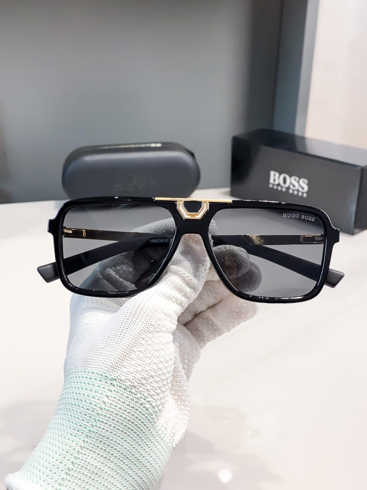 HUGO BOSS GOLD BLACK 038S - Image 5
