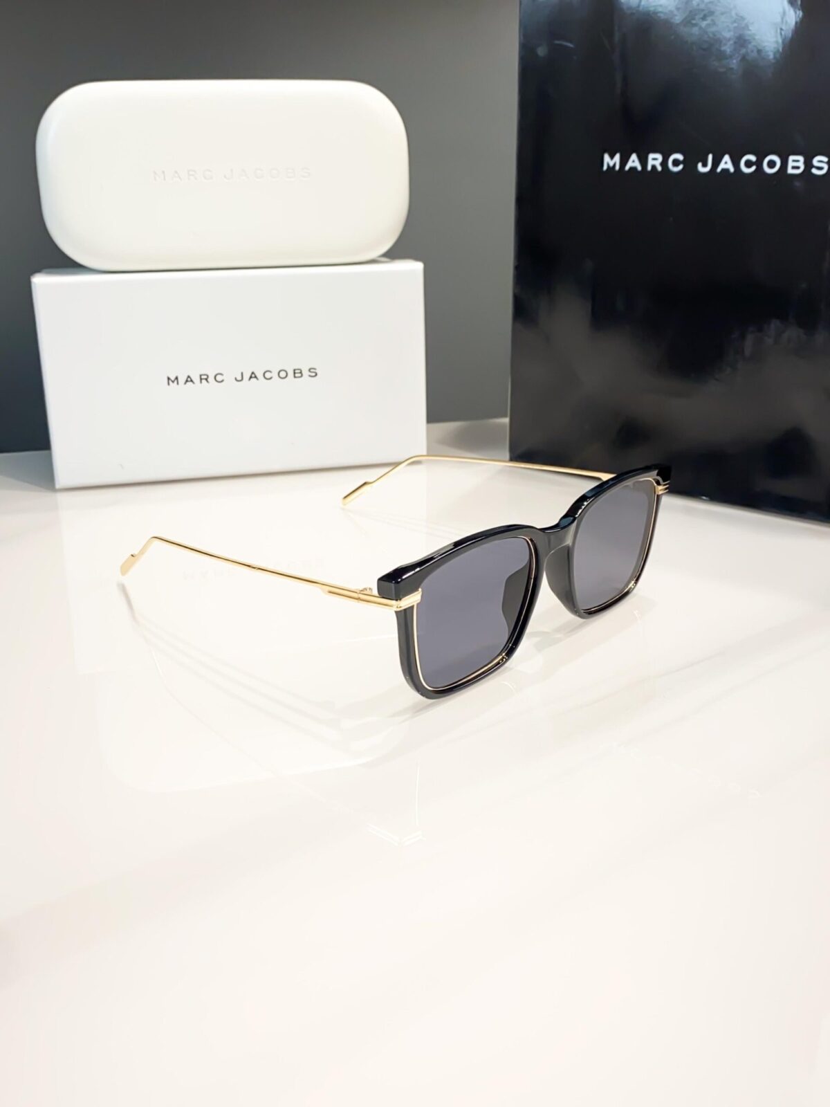 Marc Jacobs - Image 2