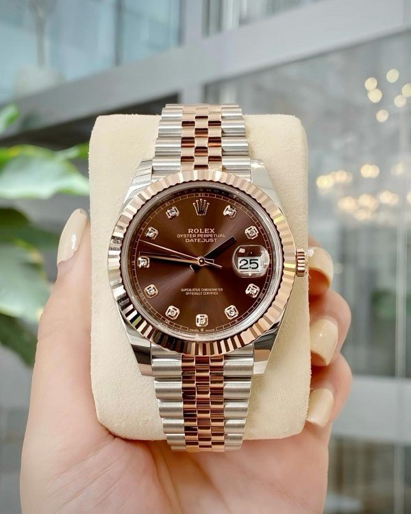 img_0718.jpeg ROLEX DATEJUST DATE AUTOMATIC NEW PRIMIUM EDITION - Image 1