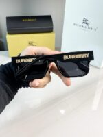 Burberry black gold 69019 - Image 4