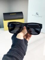 Burberry black gold 69019 - Image 6