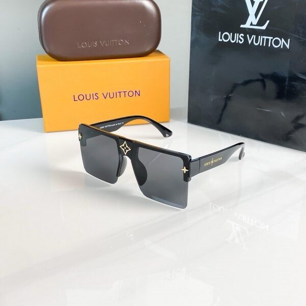 Louis vuitton black 33