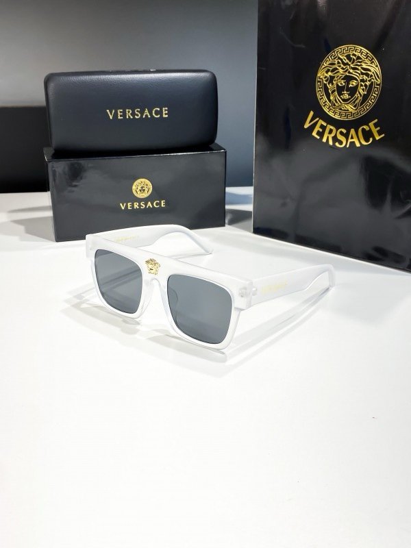 img_4898.jpeg Versace white black 0898 - Image 1