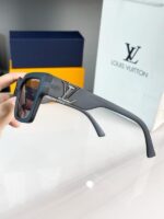 Louis vuitton grey 88082 - Image 3