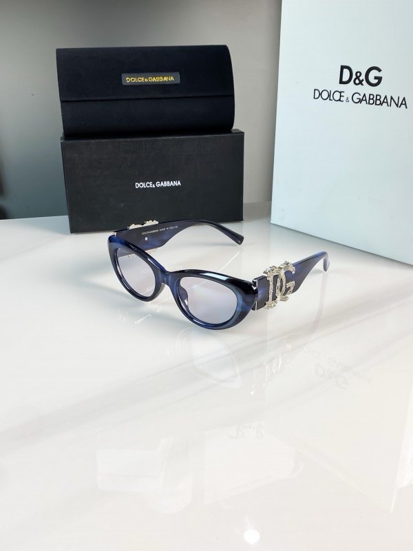 img_4945.jpeg DOLCE GABBANA BLUE FRAME 5001 - Image 1