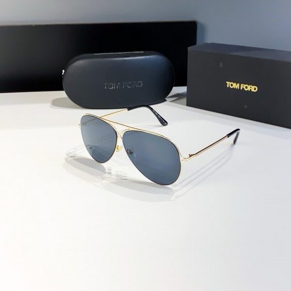 Tomford gold black 0488