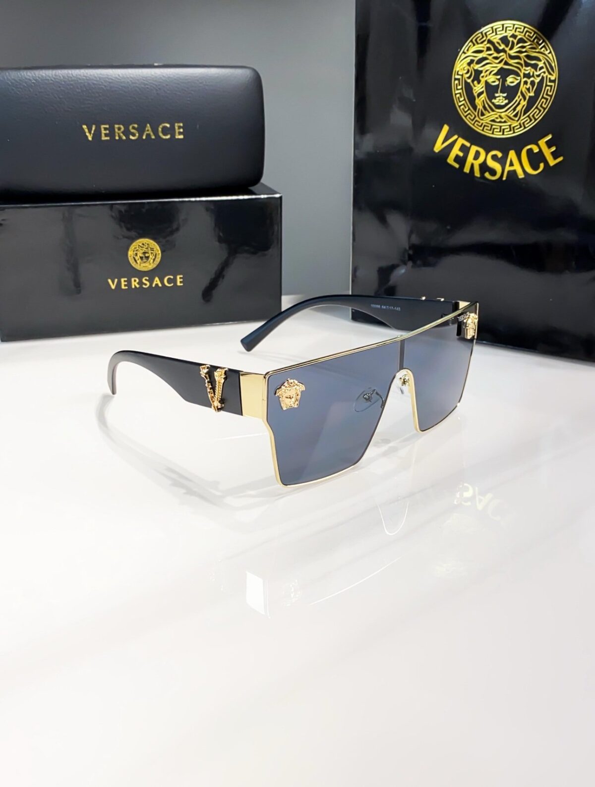Versace - Image 2