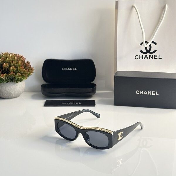 Chanel_WMNS_8316_Gold_Black