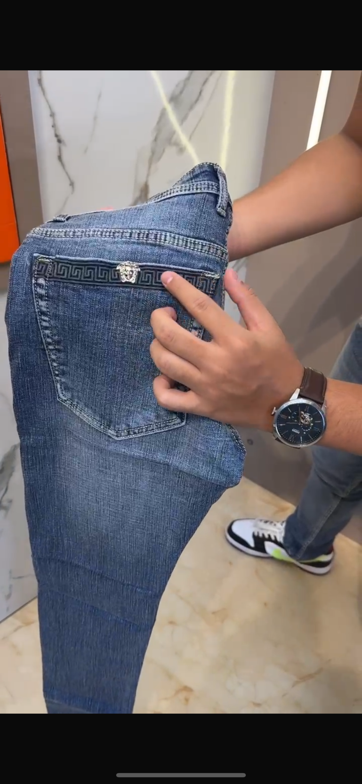 Versace Jeans 👖 - Image 4