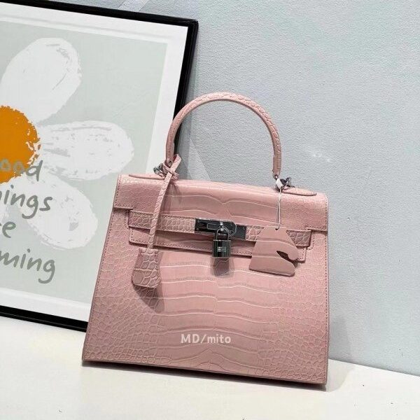 Hermes Blanc Crocodile Niloticus Pink
Encrusted Birkin Bag With OG Box & Dust Bag (1080 Pink)
