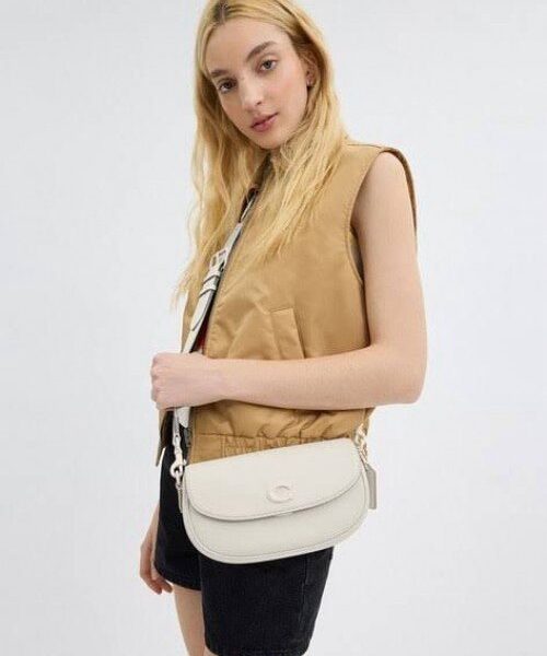 Coach emmy 23 medium saddle bag white with Og box